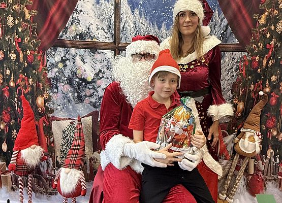 Grafika 25: Mikołajkowa sesja fotograficzna!