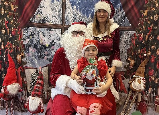 Grafika 30: Mikołajkowa sesja fotograficzna!