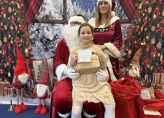 Grafika 35: Mikołajkowa sesja fotograficzna!