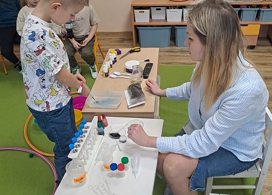 Grafika 12: Mali Wielcy Odkrywcy!