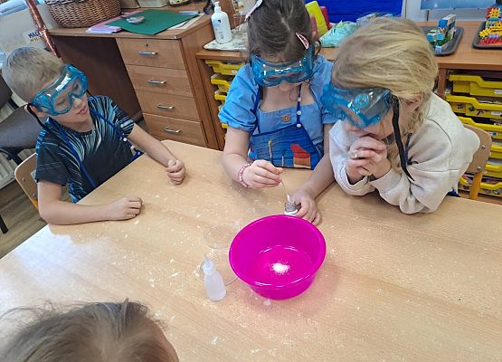 Grafika 25: Mali Wielcy Odkrywcy!