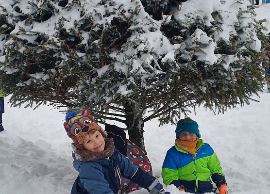 Grafika 14: 07.01.2026  Zimowe zabawy na śniegu!