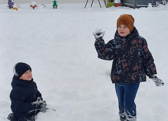 Grafika 17: 07.01.2026  Zimowe zabawy na śniegu!