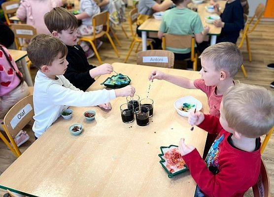 Grafika 13: 26.01.2026  Zimowe eksperymenty ze śniegiem w naszym przedszkolu!