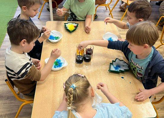 Grafika 16: 26.01.2026  Zimowe eksperymenty ze śniegiem w naszym przedszkolu!