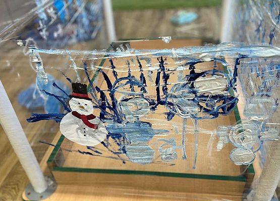 Grafika 18: 27.01.2026 Zimowy krajobraz - malowanie na strechu!