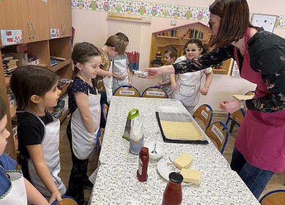 Grafika 10: 09.02.2026 Dzień Pizzy!