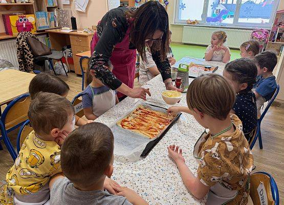 Grafika 19: 09.02.2026 Dzień Pizzy!