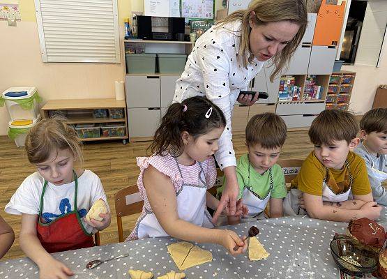 Grafika 74: 12.02.2026 Tłusty czwartek w naszym przedszkolu!