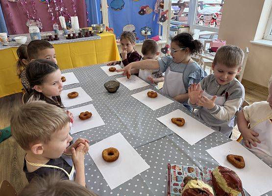 Grafika 77: 12.02.2026 Tłusty czwartek w naszym przedszkolu!