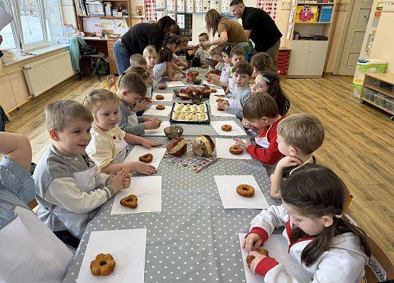 Grafika 78: 12.02.2026 Tłusty czwartek w naszym przedszkolu!
