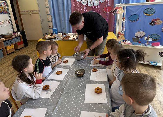 Grafika 80: 12.02.2026 Tłusty czwartek w naszym przedszkolu!