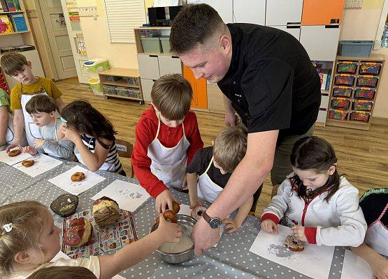 Grafika 82: 12.02.2026 Tłusty czwartek w naszym przedszkolu!