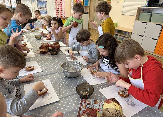 Grafika 88: 12.02.2026 Tłusty czwartek w naszym przedszkolu!