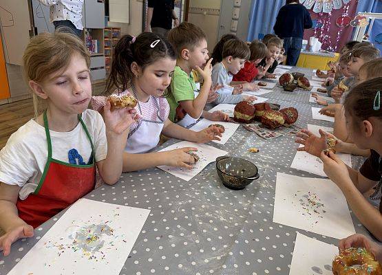 Grafika 95: 12.02.2026 Tłusty czwartek w naszym przedszkolu!