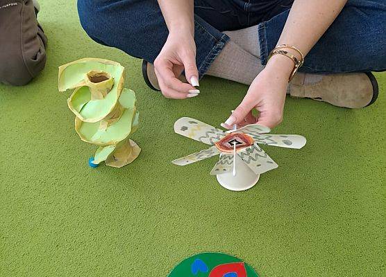 Grafika 7: Zajęcia edukacyjne- Mali Wielcy Odkrywcy" - Gr. III