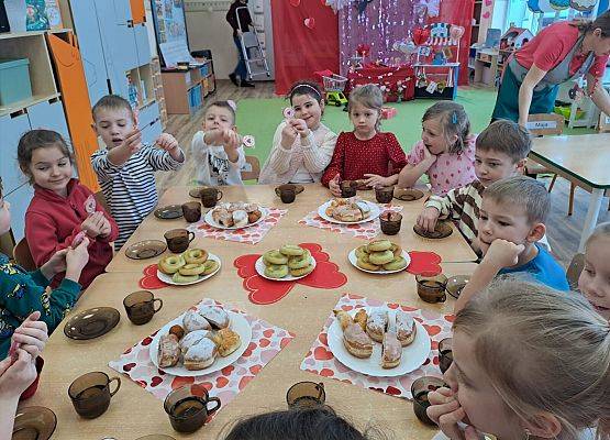 Grafika 2: 13.02.2026 Walentynki gr III