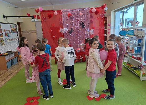 Grafika 11: 13.02.2026 Walentynki gr III