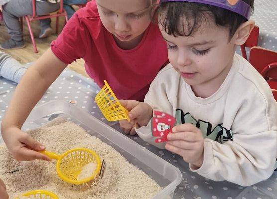 Grafika 2: 17.02.2026 Zimowe zabawy w grupie I