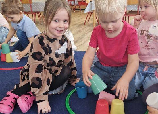 Grafika 4: 17.02.2026 Zimowe zabawy w grupie I