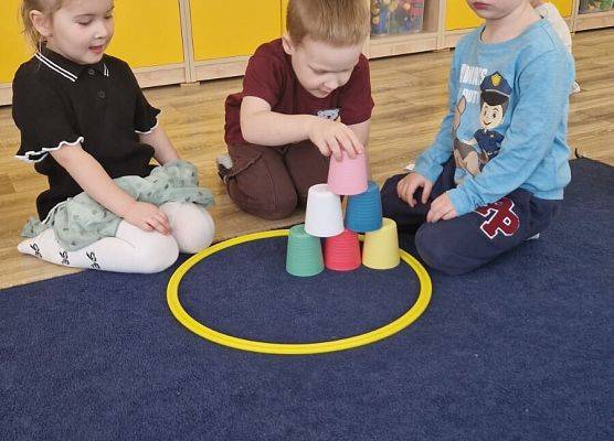 Grafika 5: 17.02.2026 Zimowe zabawy w grupie I