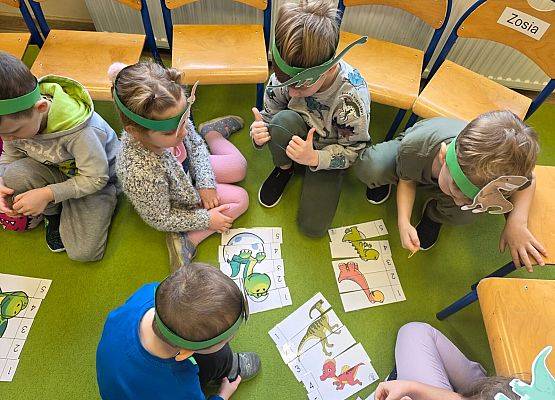 Grafika 14: 26.02.2026 Dzień Dinozaura gr II