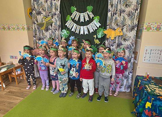 Grafika 23: 26.02.2026 Dzień Dinozaura gr II