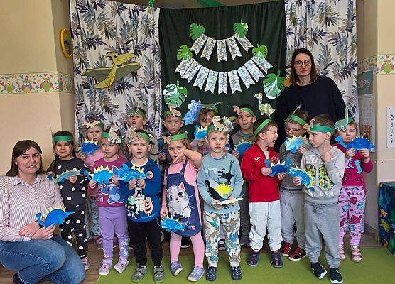 Grafika 25: 26.02.2026 Dzień Dinozaura gr II