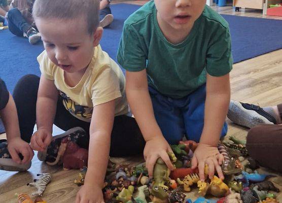 Grafika 3: 26.02.2026 Dzień Dinozaura gr I