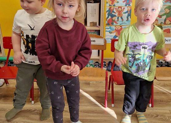 Grafika 16: 26.02.2026 Dzień Dinozaura gr I