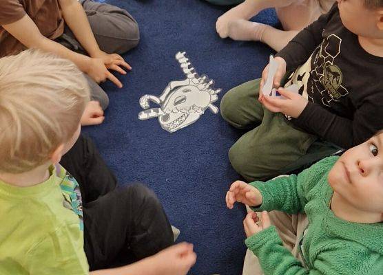 Grafika 19: 26.02.2026 Dzień Dinozaura gr I