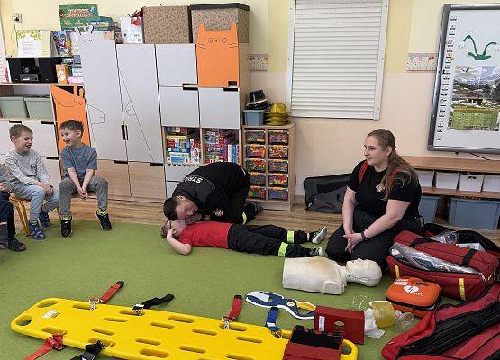 Grafika 9: 05.03.2026 Pierwsza pomoc - ważna lekcja dla naszych przedszkolaków!