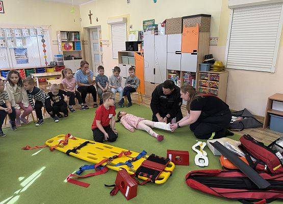 Grafika 17: 05.03.2026 Pierwsza pomoc - ważna lekcja dla naszych przedszkolaków!