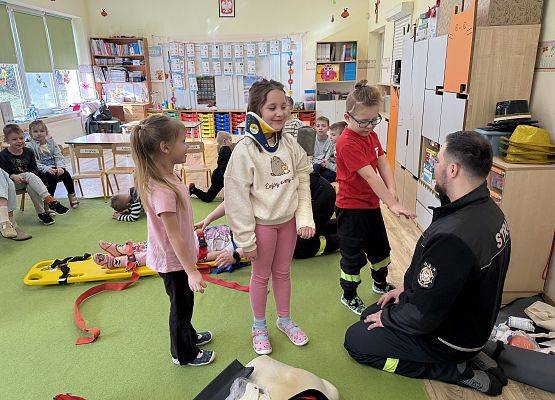 Grafika 38: 05.03.2026 Pierwsza pomoc - ważna lekcja dla naszych przedszkolaków!