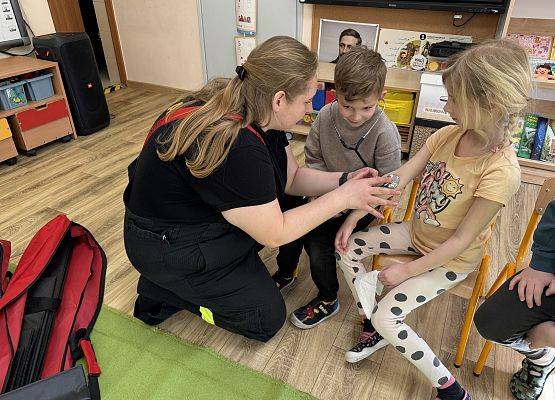 Grafika 42: 05.03.2026 Pierwsza pomoc - ważna lekcja dla naszych przedszkolaków!