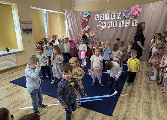 Grafika 23: 06.03.2026 Dzień Kobiet