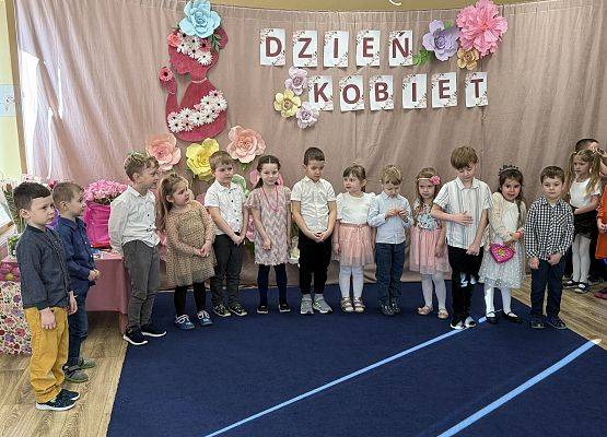 Grafika 30: 06.03.2026 Dzień Kobiet