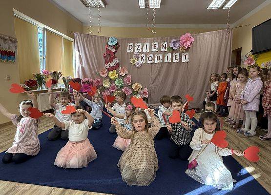 Grafika 31: 06.03.2026 Dzień Kobiet