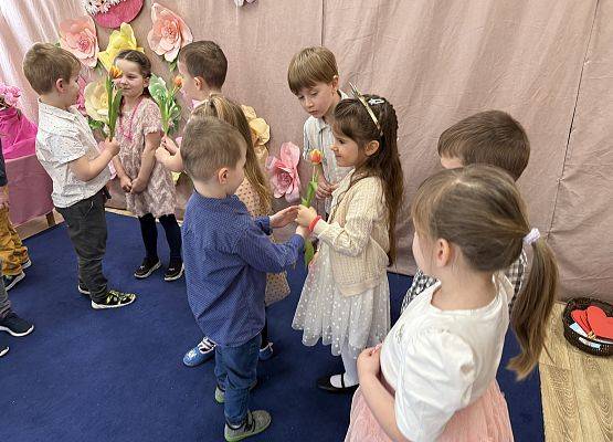 Grafika 33: 06.03.2026 Dzień Kobiet