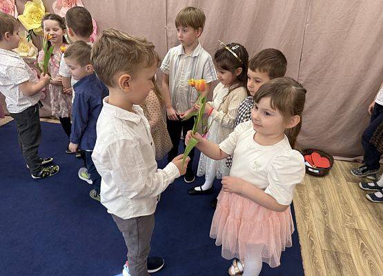 Grafika 35: 06.03.2026 Dzień Kobiet