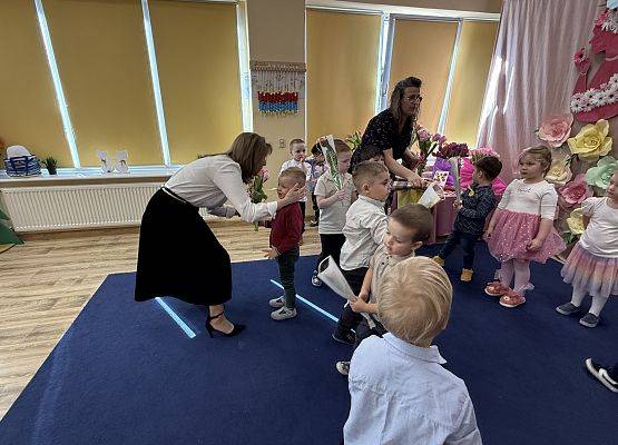 Grafika 41: 06.03.2026 Dzień Kobiet