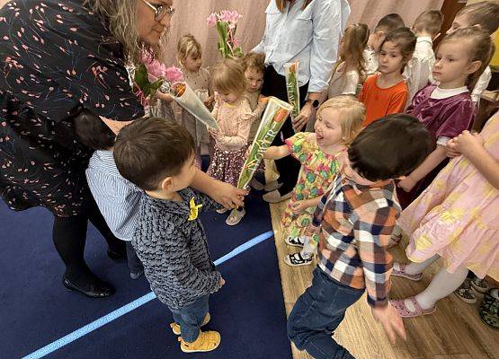 Grafika 44: 06.03.2026 Dzień Kobiet