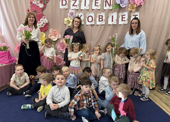 Grafika 47: 06.03.2026 Dzień Kobiet