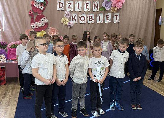 Grafika 48: 06.03.2026 Dzień Kobiet