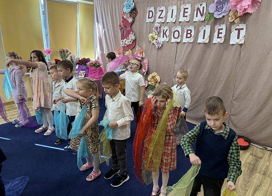 Grafika 54: 06.03.2026 Dzień Kobiet