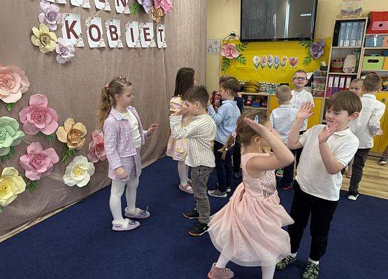 Grafika 61: 06.03.2026 Dzień Kobiet