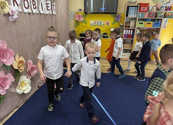 Grafika 64: 06.03.2026 Dzień Kobiet