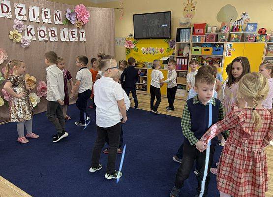 Grafika 65: 06.03.2026 Dzień Kobiet