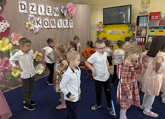 Grafika 66: 06.03.2026 Dzień Kobiet