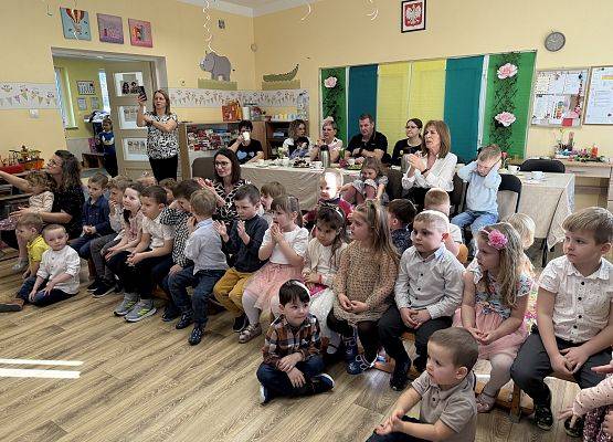 Grafika 69: 06.03.2026 Dzień Kobiet